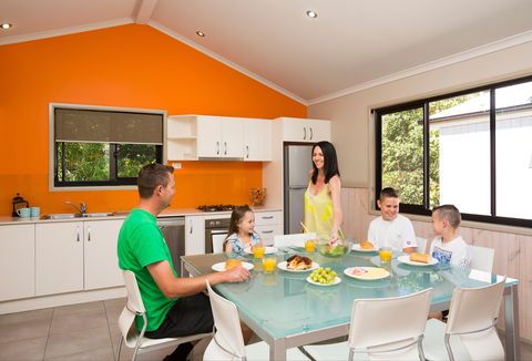 Burleigh Beach Tourist Park - Accommodation in Bendigo 0