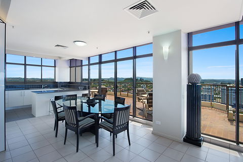 Seascape Penthouse - Accommodation in Bendigo 2