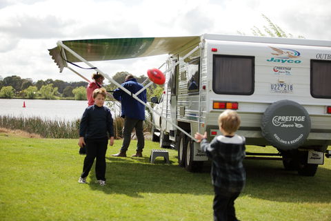 Beaufort Lake Caravan Park - Accommodation in Bendigo 1