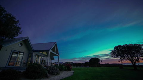 Bear Gully Coastal Cottages - Accommodation in Bendigo 1