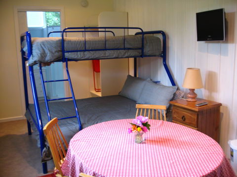 Cedar Grove Farmstay - Accommodation in Bendigo 0