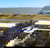Coorong Aurora - Breathtaking Waterfront Escape - Accommodation in Bendigo