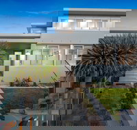 Elanora - Accommodation in Bendigo