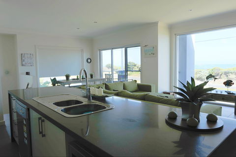 Horizons Part Of Blue Fin Holiday Homes - Accommodation in Bendigo 1