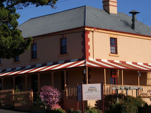 Meredith House And Mews - Accommodation in Bendigo 0