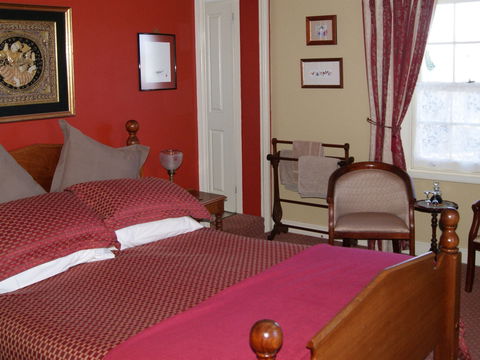 Meredith House And Mews - Accommodation in Bendigo 2