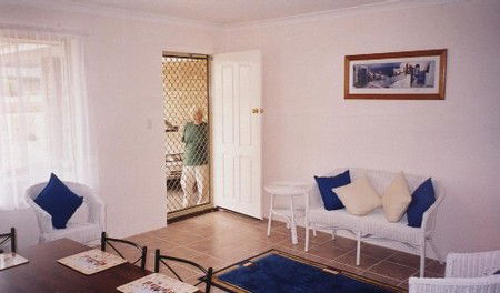 JJ's Holiday Cottages - Butler Street - Accommodation in Bendigo 1