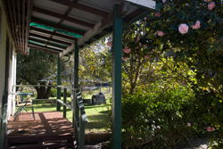 Bow River Cottage - Accommodation in Bendigo 0
