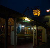 The Bull and Bush Tavern - Accommodation in Bendigo