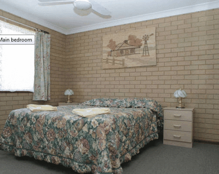 Port Denison Holiday Units - Accommodation in Bendigo 2