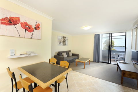 Assured Waterside Apartments - Accommodation in Bendigo 2