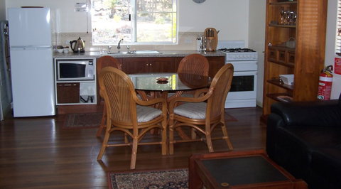 Jarrah Glen Cabins - Accommodation in Bendigo 0