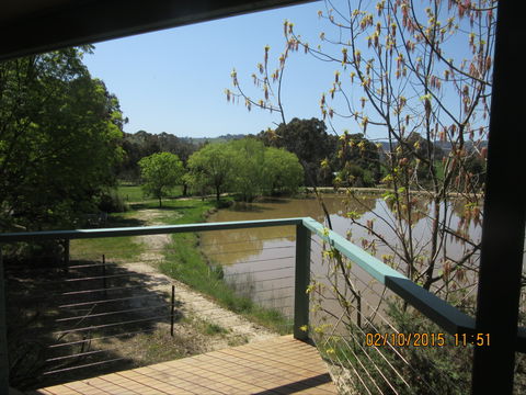 Athlone Country Cottages - Accommodation in Bendigo 2