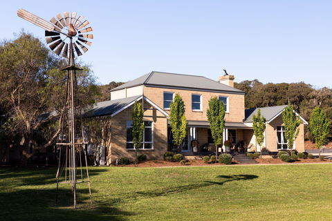 Fingal House - Accommodation in Bendigo 0