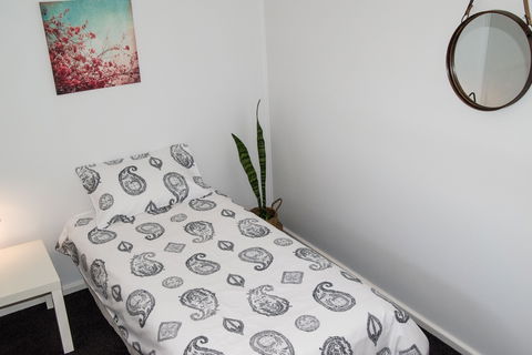 Granite Domes,  Minnipa - Accommodation in Bendigo 2