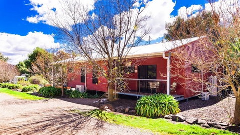 Hillview Farmstay - Accommodation in Bendigo 0