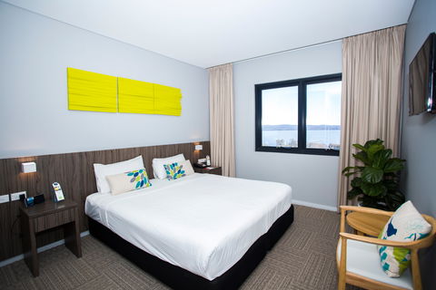 Ibis Styles The Entrance - Accommodation in Bendigo 2