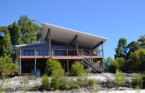 Kokomo At Kingfisher Bay - Accommodation in Bendigo 0