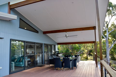 Kokomo At Kingfisher Bay - Accommodation in Bendigo 1