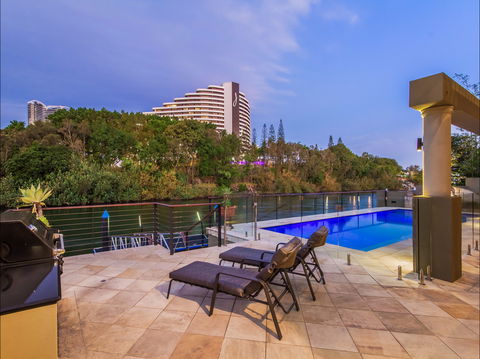 Lakeland Keys Broadbeach - Vogue Holiday Homes - Accommodation in Bendigo 0