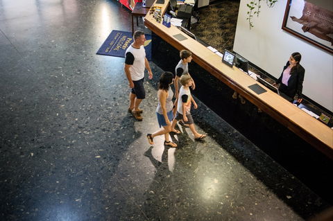 Mercure Kakadu Crocodile Hotel - Accommodation in Bendigo 1
