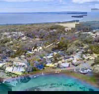 Metta at Myola Stylish Cedar Beach House - Accommodation in Bendigo