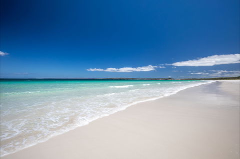 Metta At Myola, Stylish Cedar Beach House - Accommodation in Bendigo 1