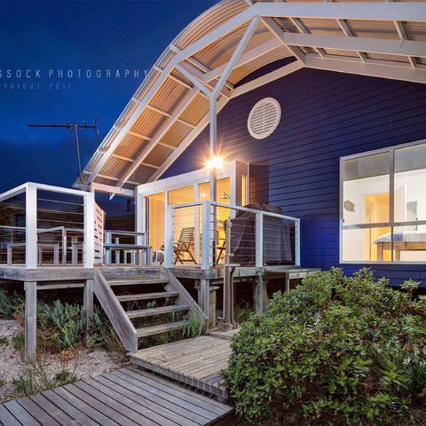 Alchemy On Island Beach - Accommodation in Bendigo 0