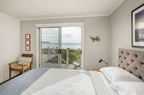 Alchemy On Island Beach - Accommodation in Bendigo 1