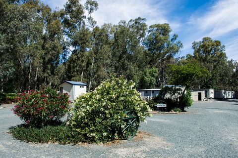 Deniliquin Car-O-Tel And Caravan Park - Accommodation in Bendigo 1