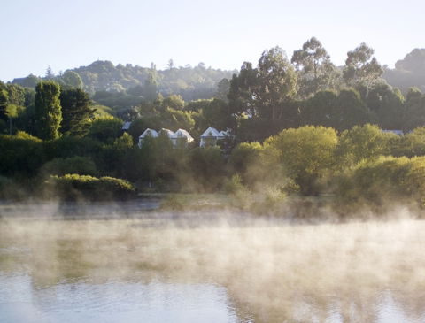 Lake House - Accommodation in Bendigo 0
