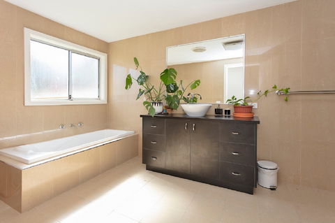 Marilyn's  Place - Accommodation in Bendigo 0