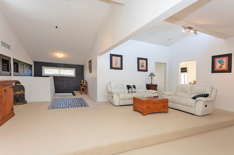 Marilyn's  Place - Accommodation in Bendigo 2