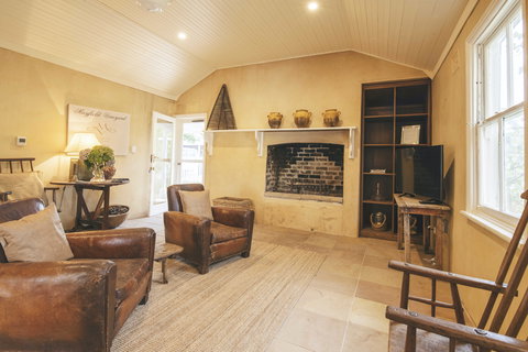 Mayfield Vineyard Cottages - Accommodation in Bendigo 2