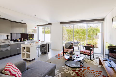 Pullman Magenta Shores Resort - Accommodation in Bendigo 0