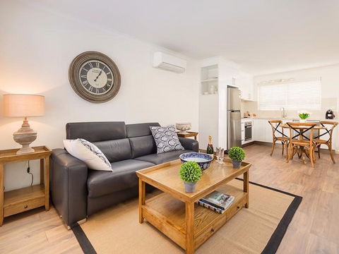 Rustic Charm - Accommodation in Bendigo 0