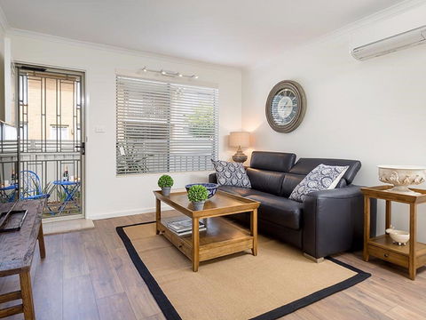 Rustic Charm - Accommodation in Bendigo 1