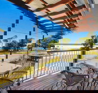 Seascape Holiday Apartments Lake Cathie - Accommodation in Bendigo