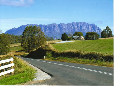 White Hawk Accommodation - Accommodation in Bendigo 0