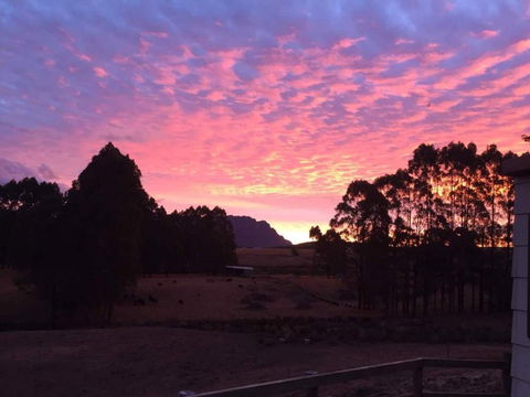 White Hawk Accommodation - Accommodation in Bendigo 1