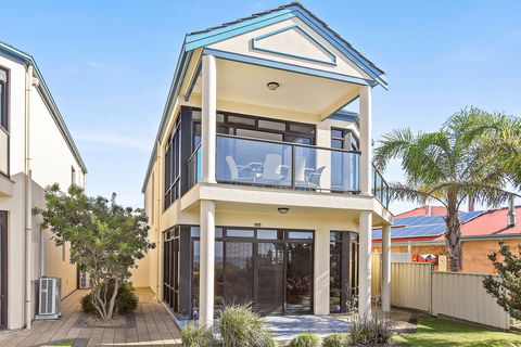 63 Franklin Parade - Accommodation in Bendigo 1