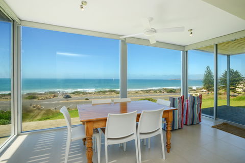 Chiton On The Rocks - Breathtaking Panoramic Coastal Views - Accommodation in Bendigo 0