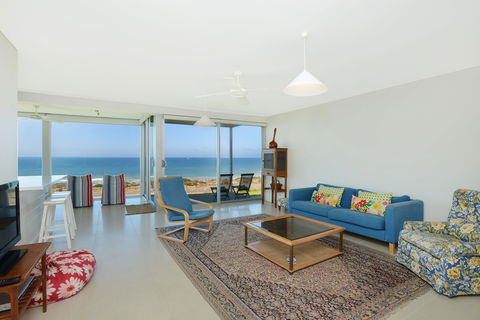 Chiton On The Rocks - Breathtaking Panoramic Coastal Views - Accommodation in Bendigo 2