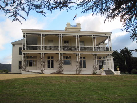 Claremont House - Accommodation in Bendigo 2