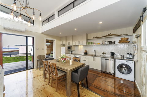 Coastal Pods Wynyard - Accommodation in Bendigo 1