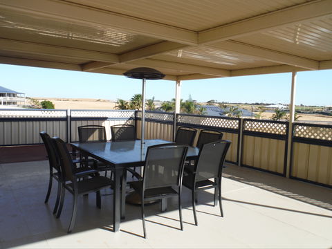 Deck To Sea - Accommodation in Bendigo 0