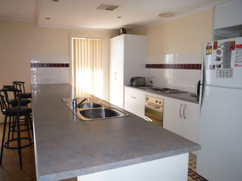 Deck To Sea - Accommodation in Bendigo 1