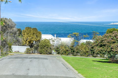 Islandview - Hayborough - Accommodation in Bendigo 1