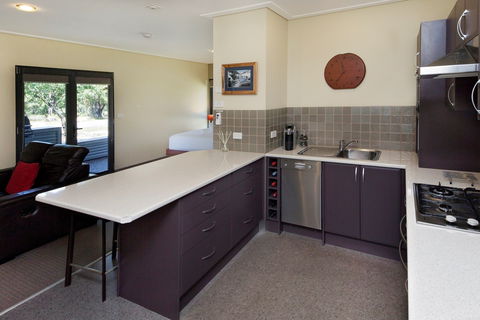 Kickenback Studio - Accommodation in Bendigo 2
