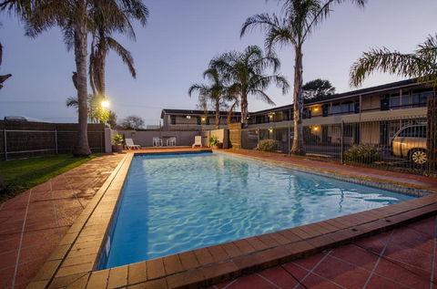 Red Carpet Motel - Accommodation in Bendigo 1